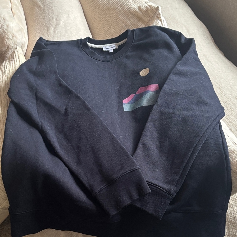 Norse Projects Black Crewneck Sweater with Abstract Design - Picture 2 of 5
